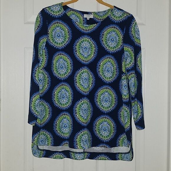 crown & ivy Tops - Crown & Ivy long sleeve blue green  top Sz M NWOT